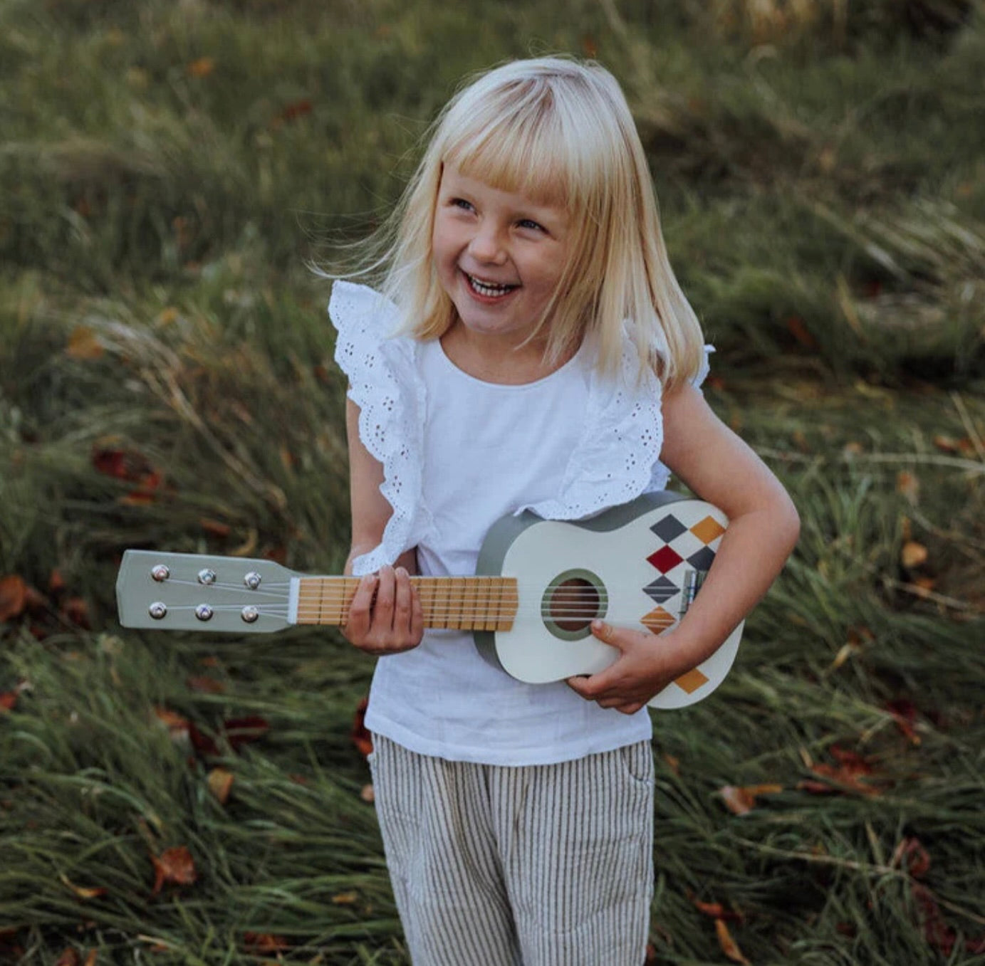 Houten Kindergitaar – Educatief Speelgoed met 6 Snaren – Stimuleert Creativiteit en Motoriek