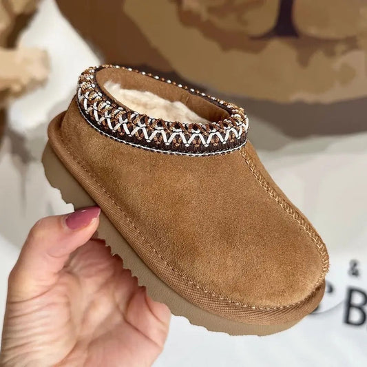Mini Boots – Zacht Suède, Robuuste Zool, Ideaal voor Actieve Kinderen 1
